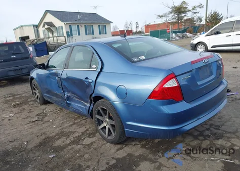 2010 Ford Fusion Se z USA, uszkodzony, nr VIN 3FAHP0HA0AR198713